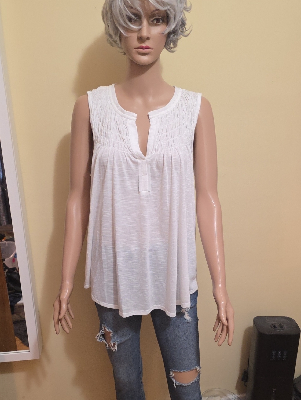 Women's White Sleeveless Smocked Yoke Top